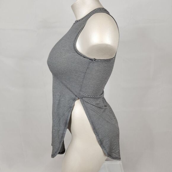 Betsey Johnson Black & White Striped Split Hem Athleisure Yoga Tunic Tank Sz S - Picture 4 of 12